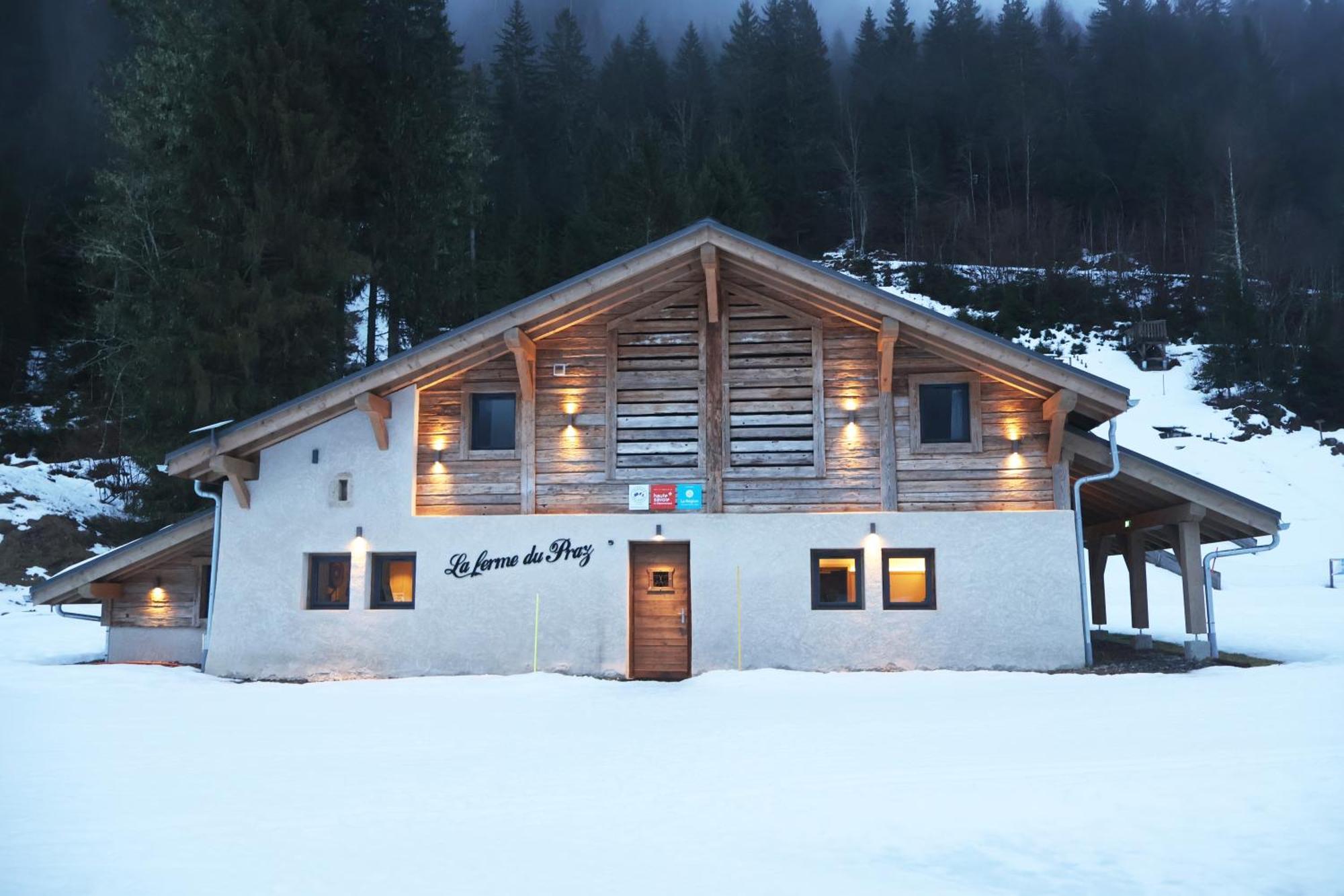 فندق La Ferme Du Praz لي كونتامين مونتجوا المظهر الخارجي الصورة